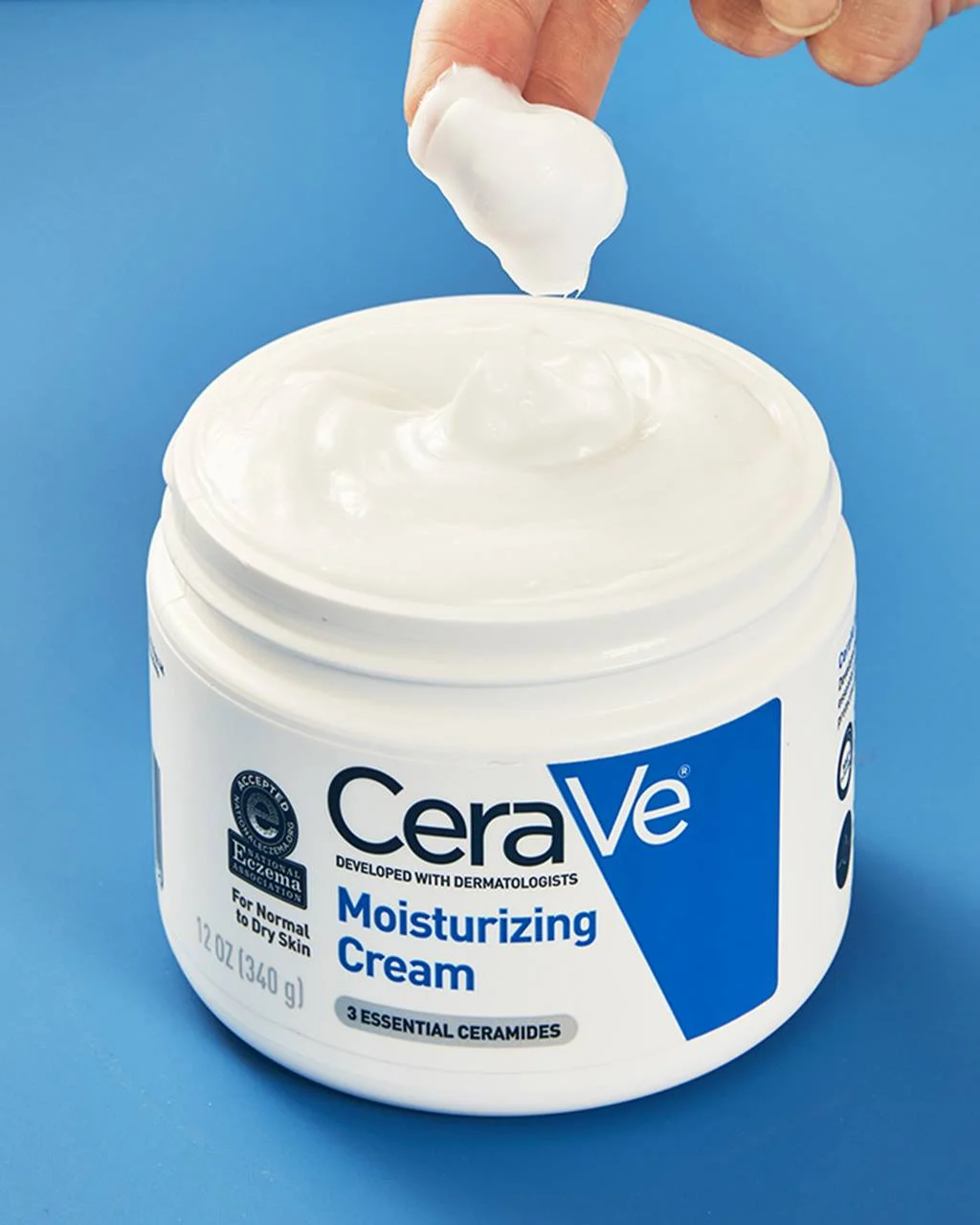 moisturizingcream700x875_03.webp